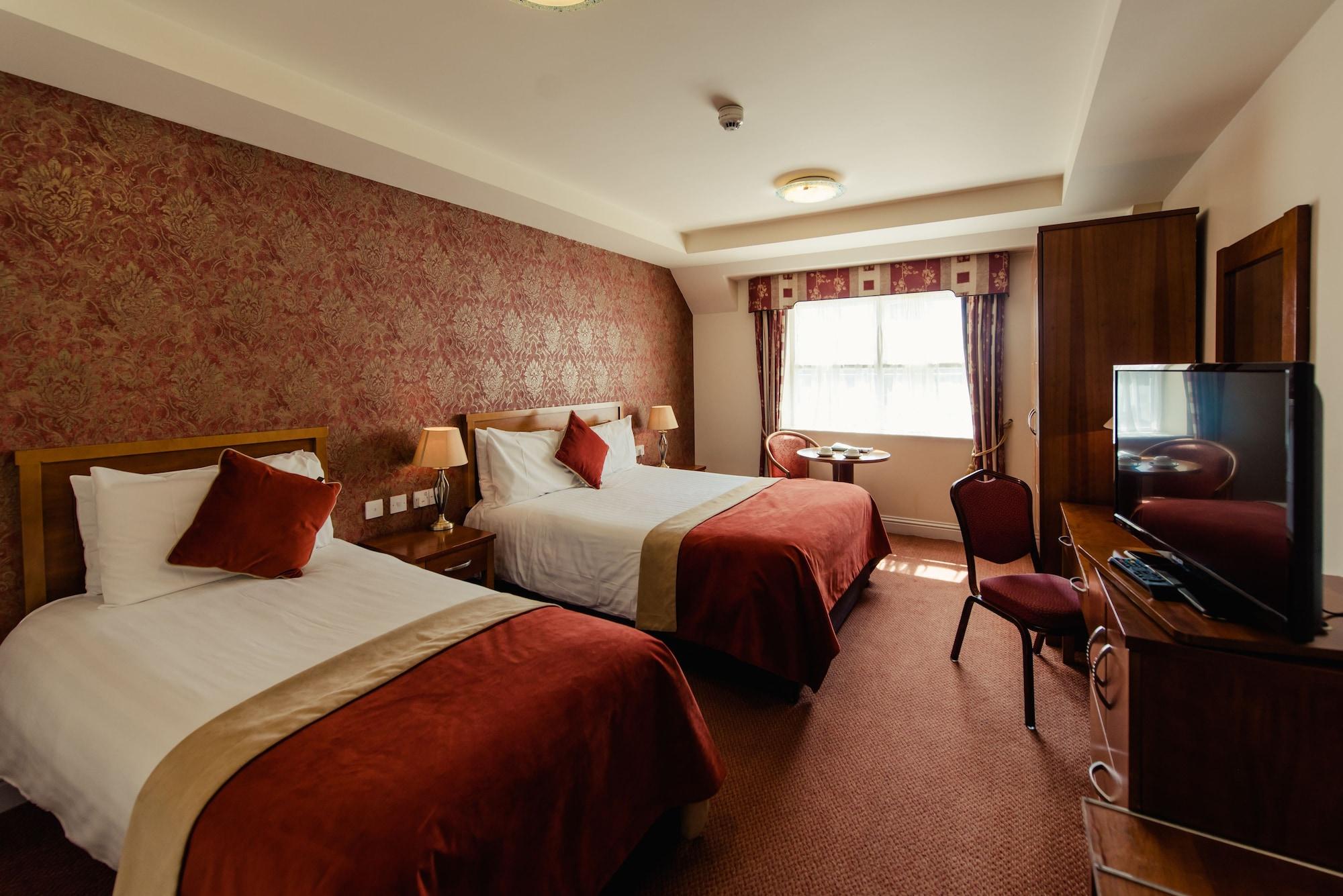 Carnegie Court Hotel Swords Exterior photo
