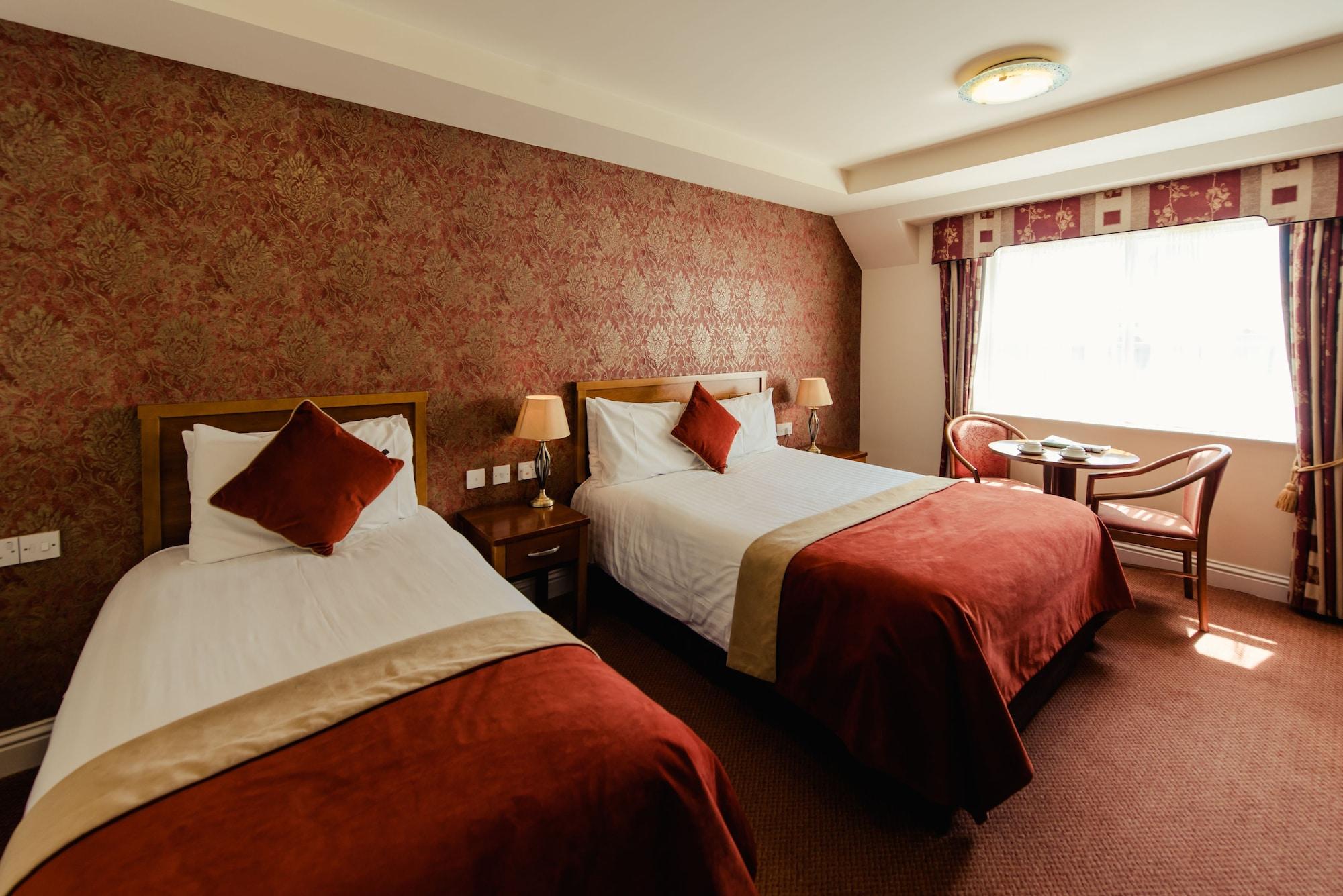 Carnegie Court Hotel Swords Exterior photo