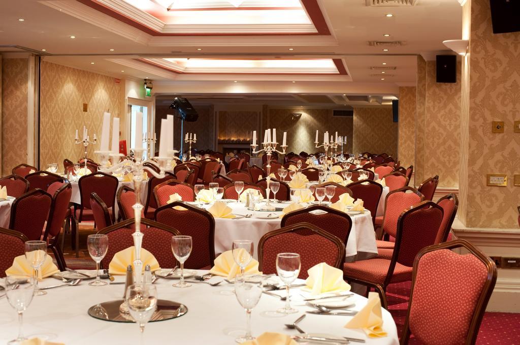 Carnegie Court Hotel Swords Exterior photo