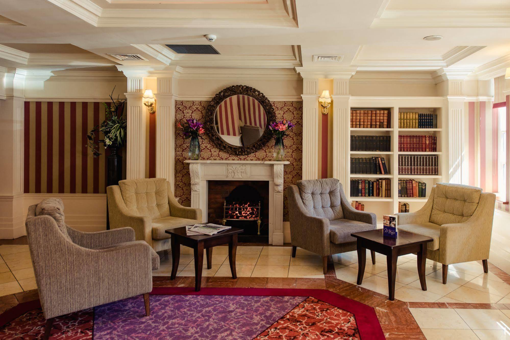 Carnegie Court Hotel Swords Exterior photo